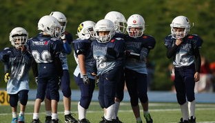 开云体育ios-全国青少年攀岩锦标赛在广州激烈进行，2021年全国青少年攀岩锦标赛