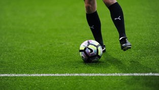 开云体育入口客服-德甲密集赛程下球员体能管理与恢复策略探索，德甲联赛特性